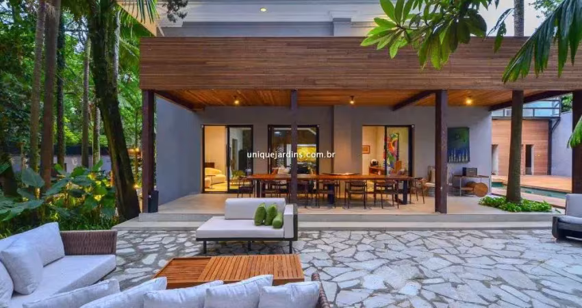 Casa com 4 quartos à venda na Rua Groenlândia, Jardim Europa, São Paulo