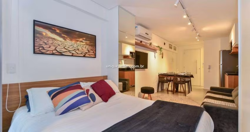 Vila Nova Conceição: Studio | 28 m² úteis | Não tem Garagem