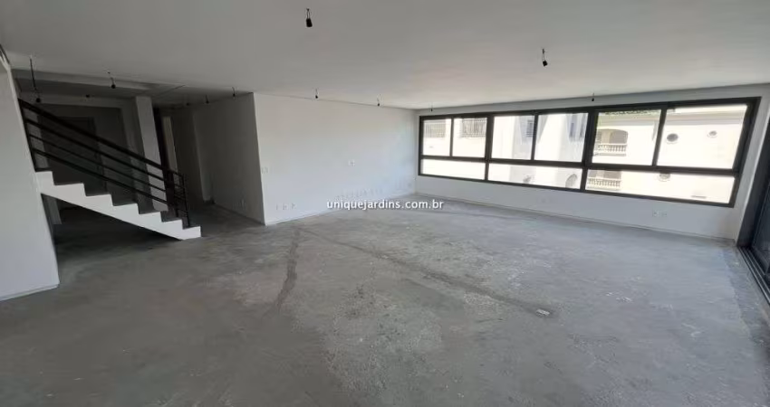 Jardim Paulista: 4 Suítes |  5 Vagas | 414 m² úteis