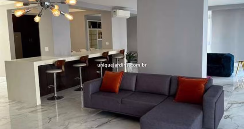 Jardim Paulista: 3 Dorm | 1 Suíte | 2 Vagas | 251 m² úteis