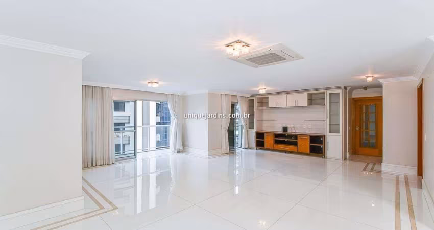 Itaim Bibi: 3 Dorm | 1 Suíte | 2 Vagas | 214 m² úteis