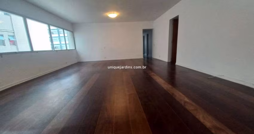 Apartamento à Venda no Jardim Paulista: 3 Dormitórios, 1 Suíte, 2 Vagas e 167 m²