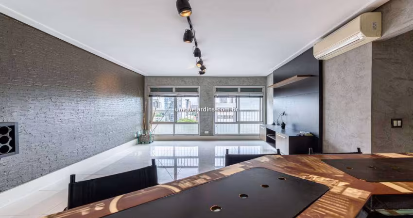 Apartamento Reformado em Pinheiros: 1 Dorm | 92 m² úteis | Não tem Garagem