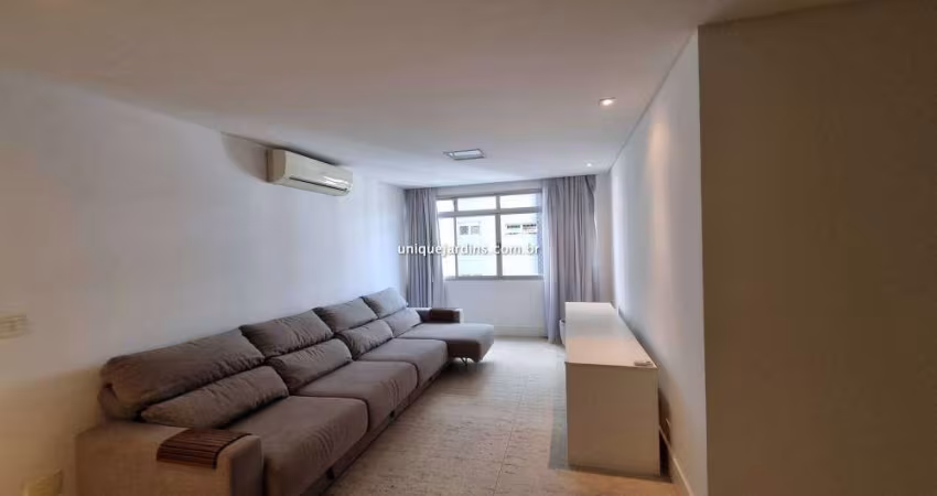 Jardim América: 4 Dorm | 2 Suítes | 2 Vagas | 240 m² úteis