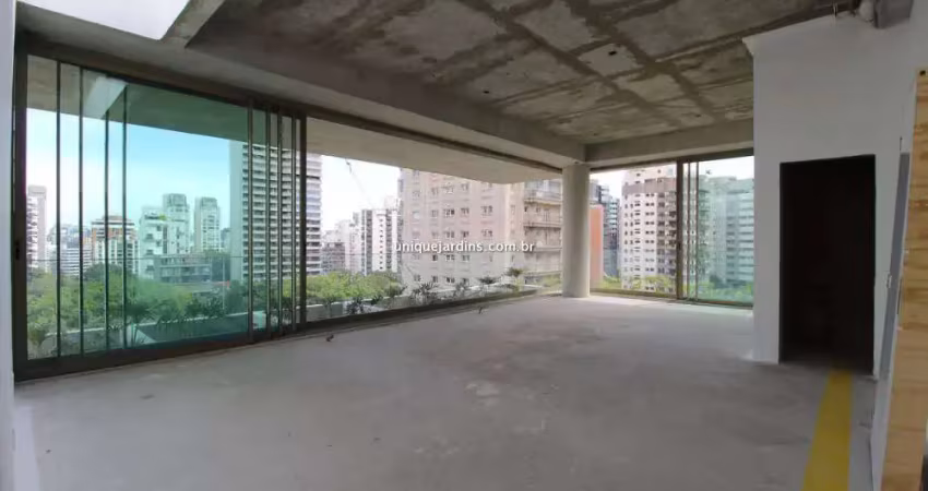 Vila nova conceição: 3 suítes | 2 vagas | 187 m² úteis