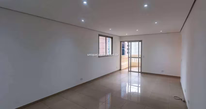 Apartamento com 3 quartos para alugar na Rua Paes  de Araújo, Itaim Bibi, São Paulo