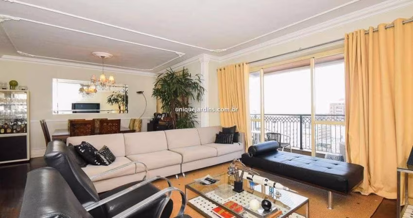 Pinheiros: 4 Suítes | 3 Vagas | 161 m² úteis