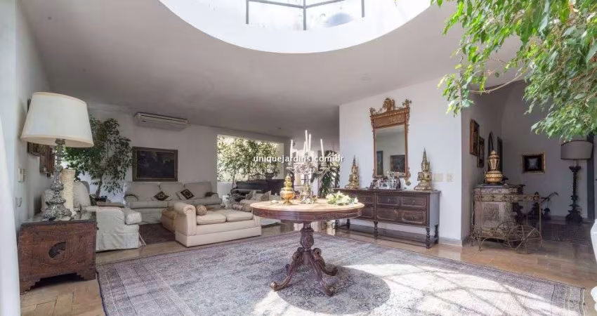 Jardim Paulista: 4 Dorm | 1 Suíte | 4 Vagas | 420 m² úteis
