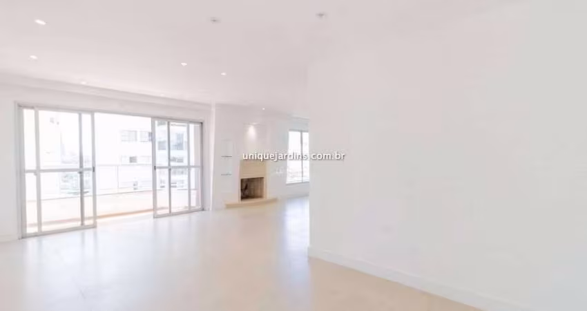Jardim Paulista: 4 Dorm | 2 Suítes | 3 Vagas | 195 m² úteis