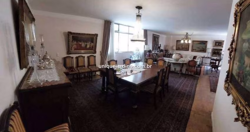 Jardim Paulista: 3 Dorm | 1 Suíte | 2 Vagas | 209 m² úteis