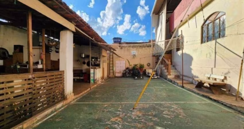 Casa com 4 quartos sendo 01 com suite à venda, 250 m² por R$ 460.000 - Rio Branco - Belo Horizonte/MG