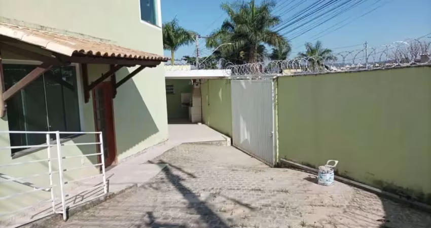 Casa de esquina com 3 quartos sendo 1 com suite à venda, 180 m² por R$ 510.000 - Xangri-Lá - Contagem/MG