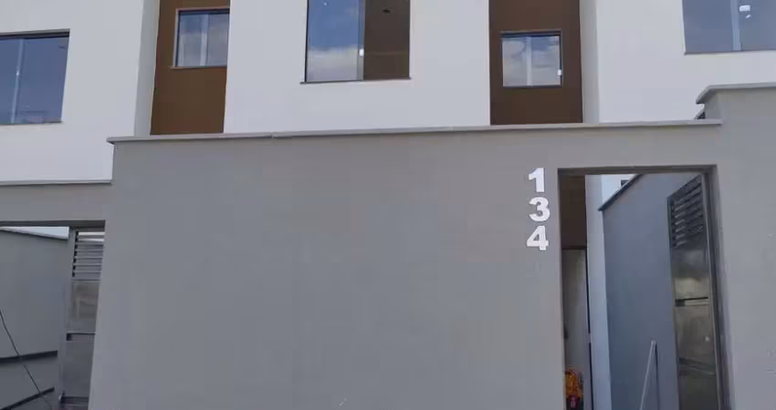 Casa com 3 Quartos à venda, 132 m² por R$ 450.000 - Novo Centro - Santa Luzia/MG