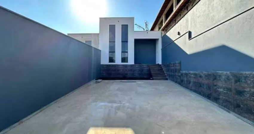 Casa com 3 quartos sendo 01 com suite à venda, 771 m² por R$ 649.000 - Canaa - Belo Horizonte/MG