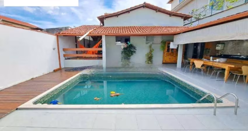 Casa com piscina com 3 quartos sendo 02 com suite à venda, 238 m² por R$ 1.200.000 - Santa Mônica - Belo Horizonte/MG