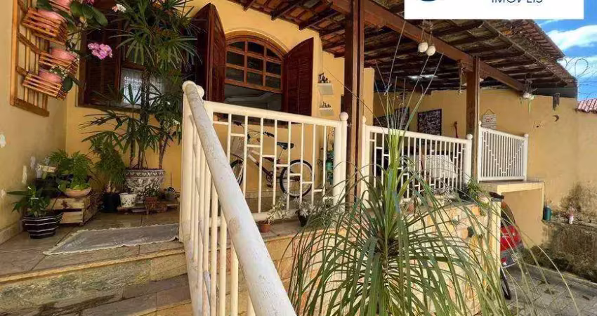 Casa duplex com entrada independente com 03 quartos sendo 01 com suite no valor de 745.000 no bairro planalto