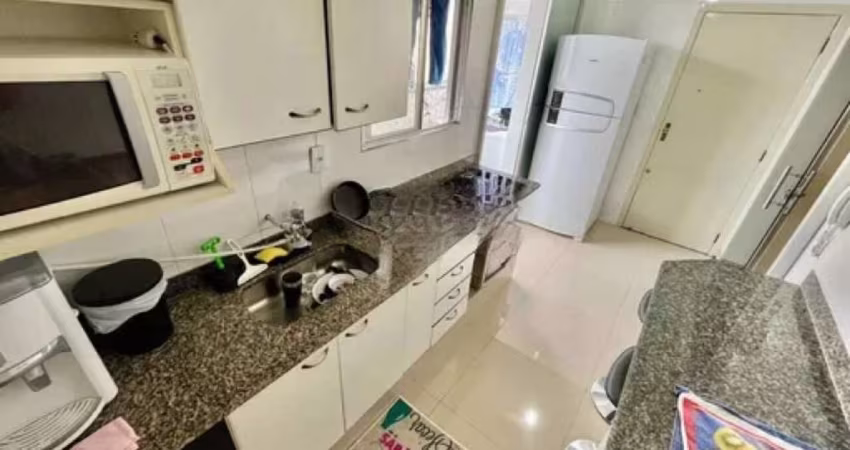 Vendo Ótimo Apartamento com 03 quartos no Bairro Itapoã