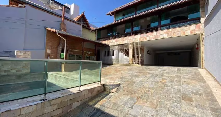 Alugo casa com 9 quartos e 8 banheiros , 441 m² por r$ 8.500,00 dona clara - belo horizonte/mg