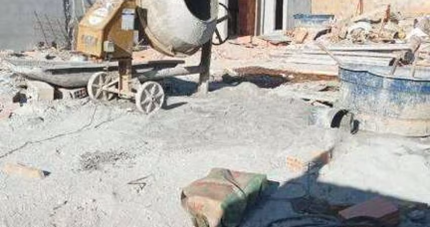 Vendo casa geminada com entrada independente com 03 quartos sendo um com suite, 105m² no valor de 450.000,00 no bairro Xangrila