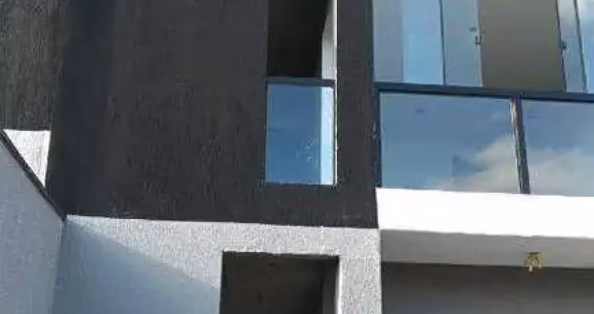 Vendo casa geminada com entrada independente com 03 quartos sendo um com suite, 105m² no valor de 550.000,00 no bairro Xangrila