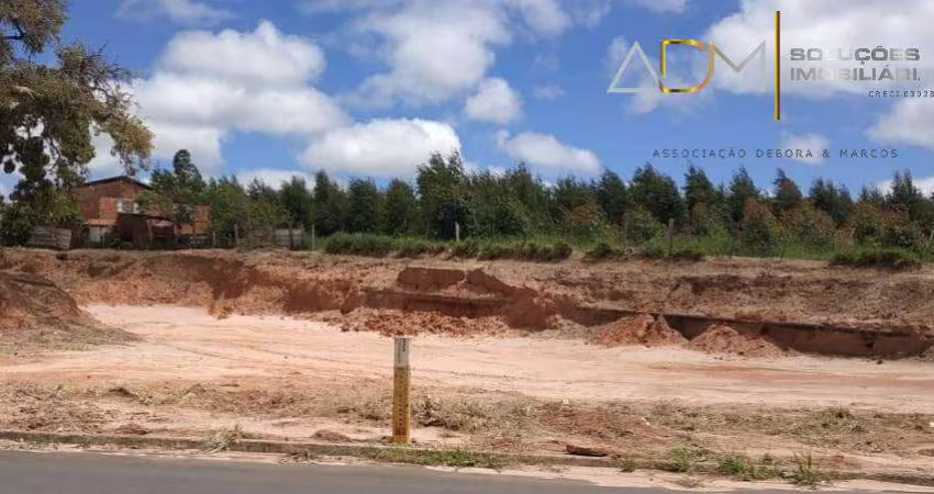 Terreno de 1.658 m² no Bairro Jardim Bons Ares em Botucatu-SP