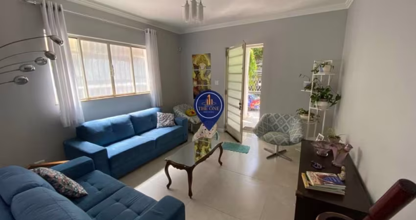 Sobrado à Venda com 4 dormitórios sendo 1 suíte, 3 vagas, 5 banheiros, 256 m², localizado na Aclima