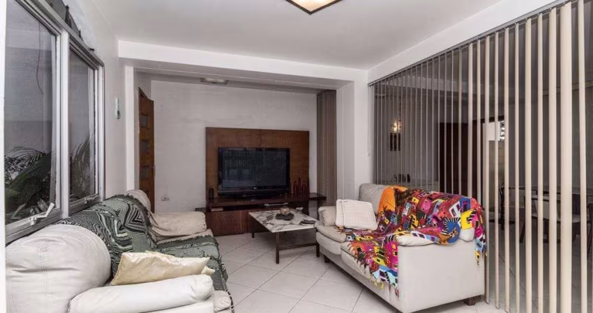 Casa 4 Dormitorios 1 Suite 4 Vagas  à venda, localizado no Campo Belo, São Paulo, SP