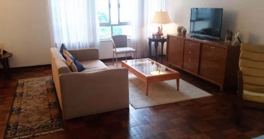 Apartamento em Condomínio Edifício Príncipe em Paraíso com 190m² 3 dormitórios 1 suíte 3 banheiros