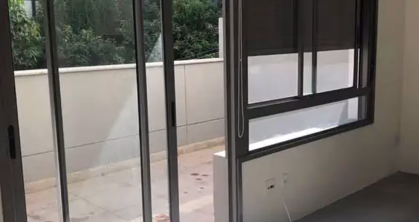 Apartamento com varanda, à venda, com 1 dormitorio, 1 vaga de garagem , localizado na Vila Madalena