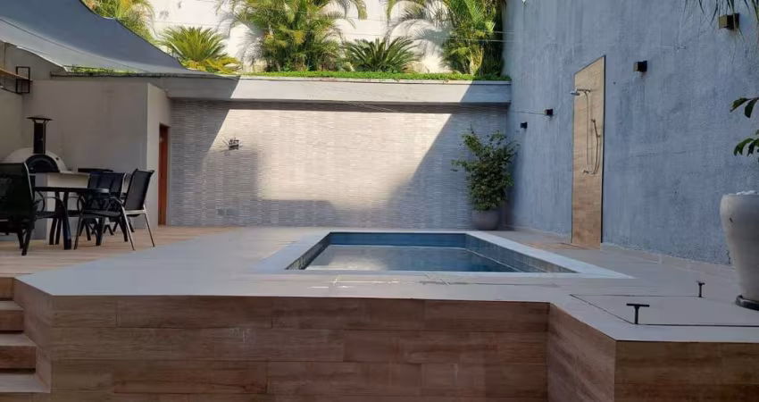 Casa impecável, com piscina, Mobiliado, com 292m², à venda, Vila Sônia, São Paulo, SP