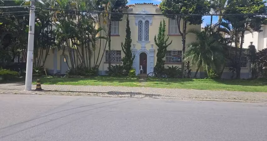 Casa comercial de 237m² à venda, Jardim Paulista, São Paulo, SP Reformada com 9 Salas, 7 Vagas de G
