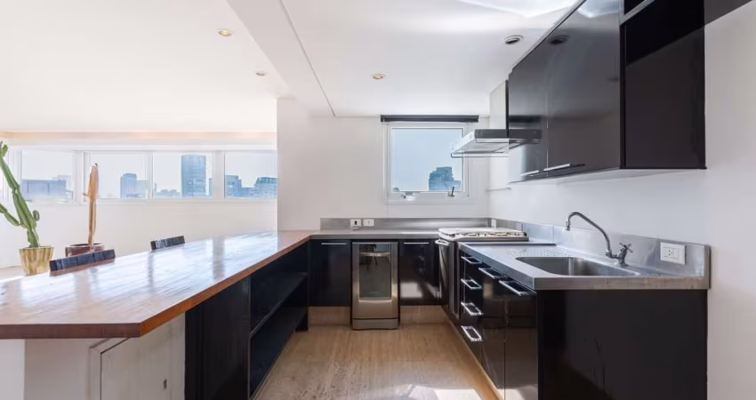 Cobertura Triplex com 180m² à venda, Vila Nova Conceição, São Paulo, SP com 3 dormitórios, sendo 2