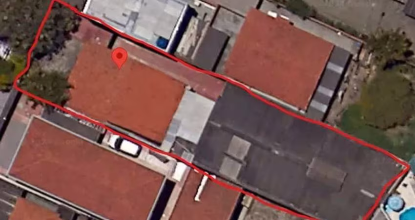 Casa com Galpão à venda, Jabaquara, São Paulo, SP com 5 Dormitórios e 5 banheiros, Galpão de 200 m²