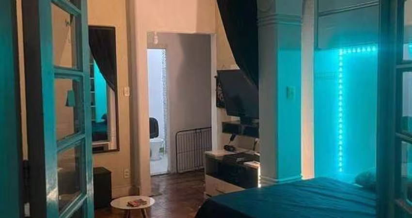 Apartamento de 47m² à venda, Santa Cecília, São Paulo, SP. com 1 Dormitório com sacada, mobiliado,
