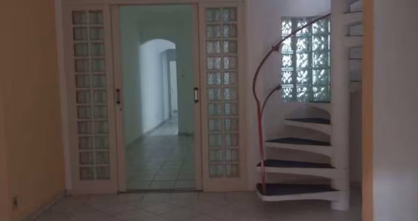 Casa de vila, residencial e comercial, com 121m², para locação, Cambuci, São Paulo