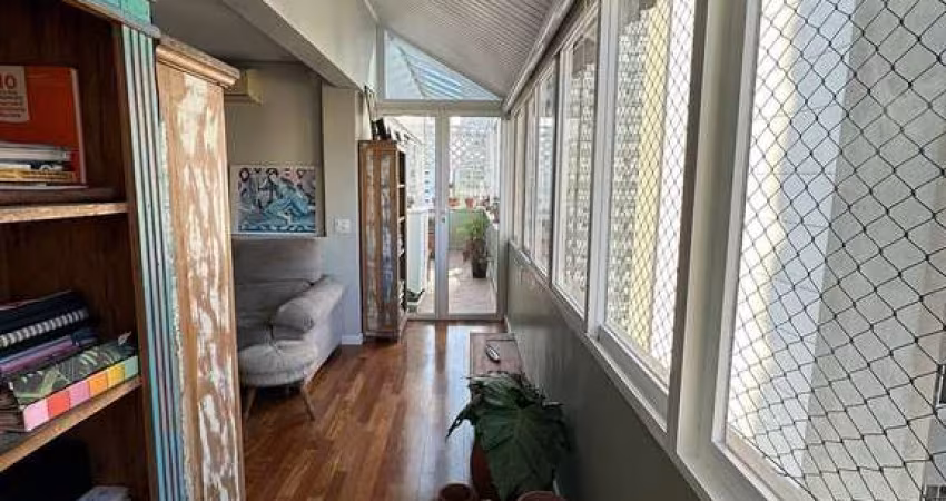 Cobertura de 130m² à venda, Itaim Bibi, São Paulo, SP. com 2 Suítes, 4 Banheiros, 2 Vagas para auto