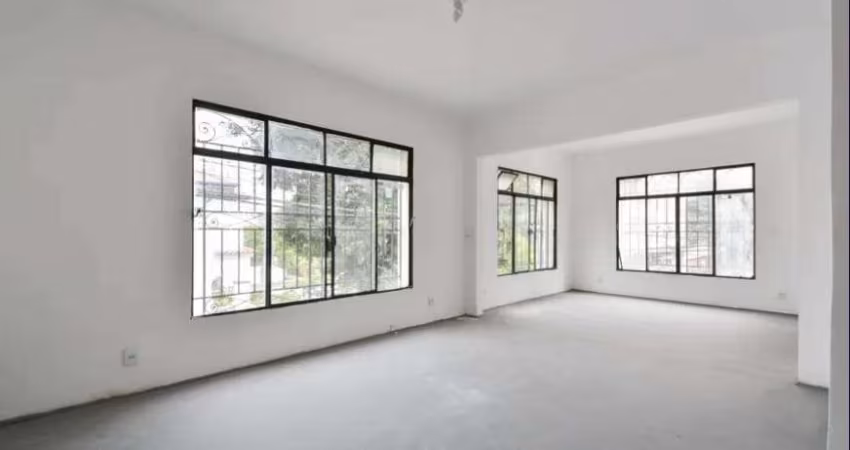 Casa de 350m² para locação, Perdizes, São Paulo, SP. com 3 Dormitórios, 4 Vagas para auto.
