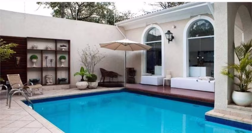 Casa com 497m², 4 suítes, piscina, à venda, Morumbi, São Paulo, SP