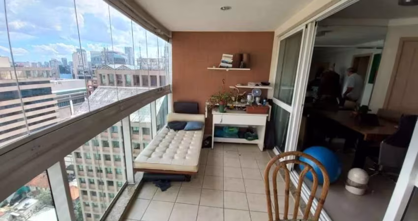 Apartamento de 100m² MOBILIADO à venda, Vila Olímpia, São Paulo, SP. com 3 Dormitórios, sendo 2 Suí