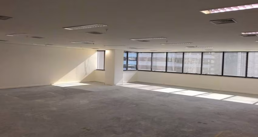Conjunto comercial de 206m² para locação, Brooklin Novo, São Paulo, SP. Com ar condicionado central