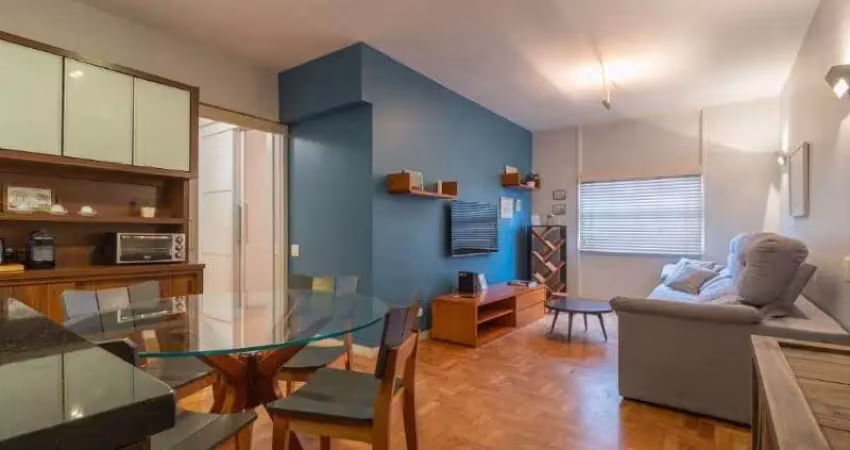 Apartamento de 81m² para venda, mobiliado com 2 Dormitórios sendo 1 Suite, 2 Banheiros, localizado
