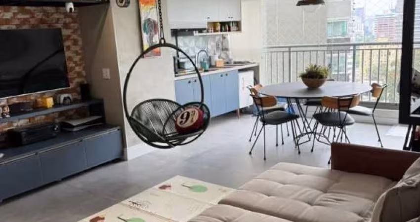 Apartamento de 76m² com terraço à venda, Vila Sônia, São Paulo, SP. Mobiliado, com 2 Dormitórios se