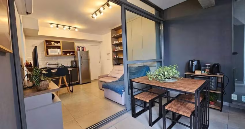 Apartamento de 63m² SEMI-MOBILIADO à venda, Vila Madalena, São Paulo, SP. com 2 Dormitórios, sendo