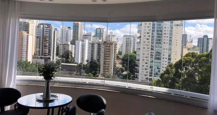 Apartamento de 116m² REFORMADO à venda, Brooklin Paulista, São Paulo, SP. com 2 Suítes sendo 1 Mast