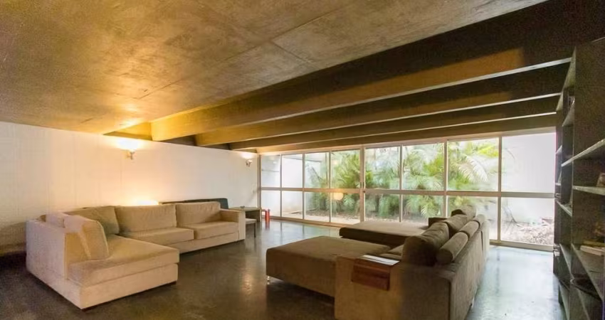 Casa à venda com 222m², 3 quartos e 2 vagas, localizado na Vila Monumento