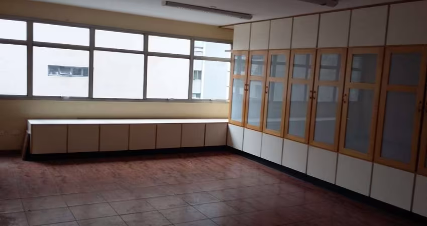 Conjunto Comercial à venda, com 1 Vaga, 42M²,  localizado na Bela Vista, SP