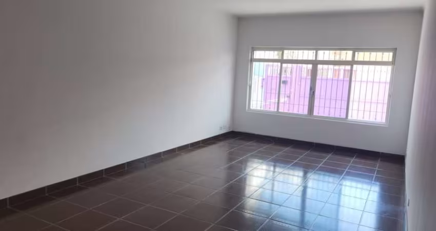 Sobrado Residencial para venda e locação, com 3 dormitorios, 1 suite e 3 vagas de garagem, localiza