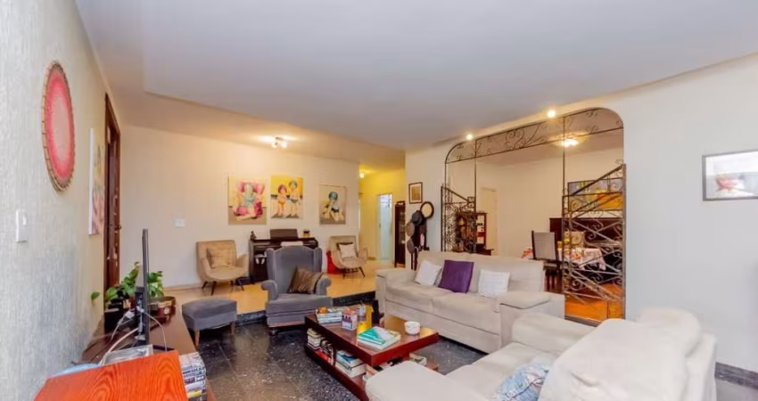 Casa de 361m² à venda, Vila Monumento, São Paulo, SP. com 4 Dormitórios, sendo 2 Suítes, Sala ampla