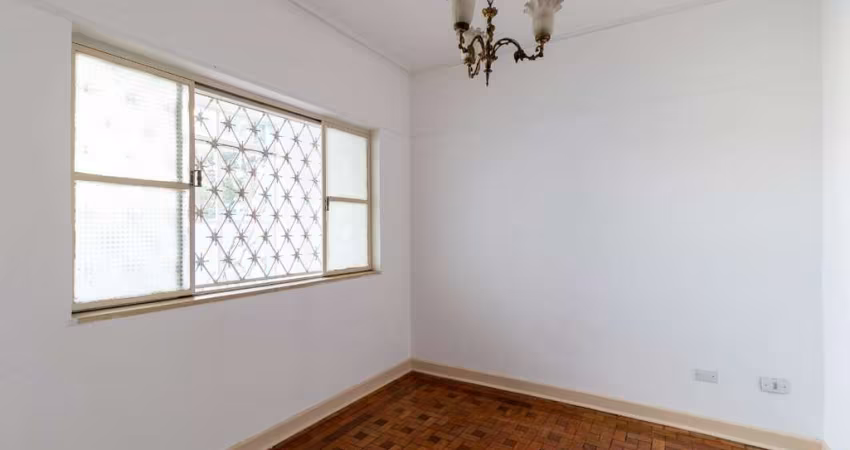 Sobrado de 150m² à venda, Cambuci, São Paulo, SP. com 3 Dormitórios espaçosos, Sala ampla, 2 Vagas