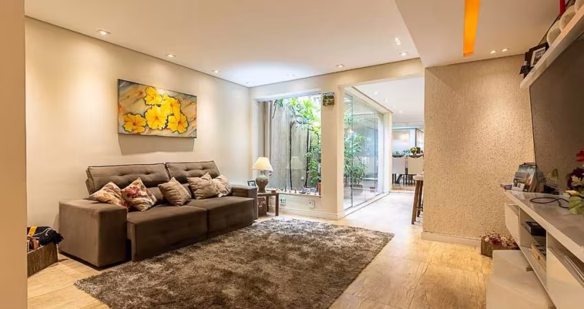 Sobrado REFORMADO de 300m² à venda, Cambuci, São Paulo, SP. com 4 Dormitórios, sendo 3 Suítes, Sala